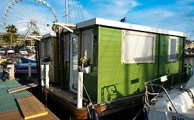 Filipp'S House Boat