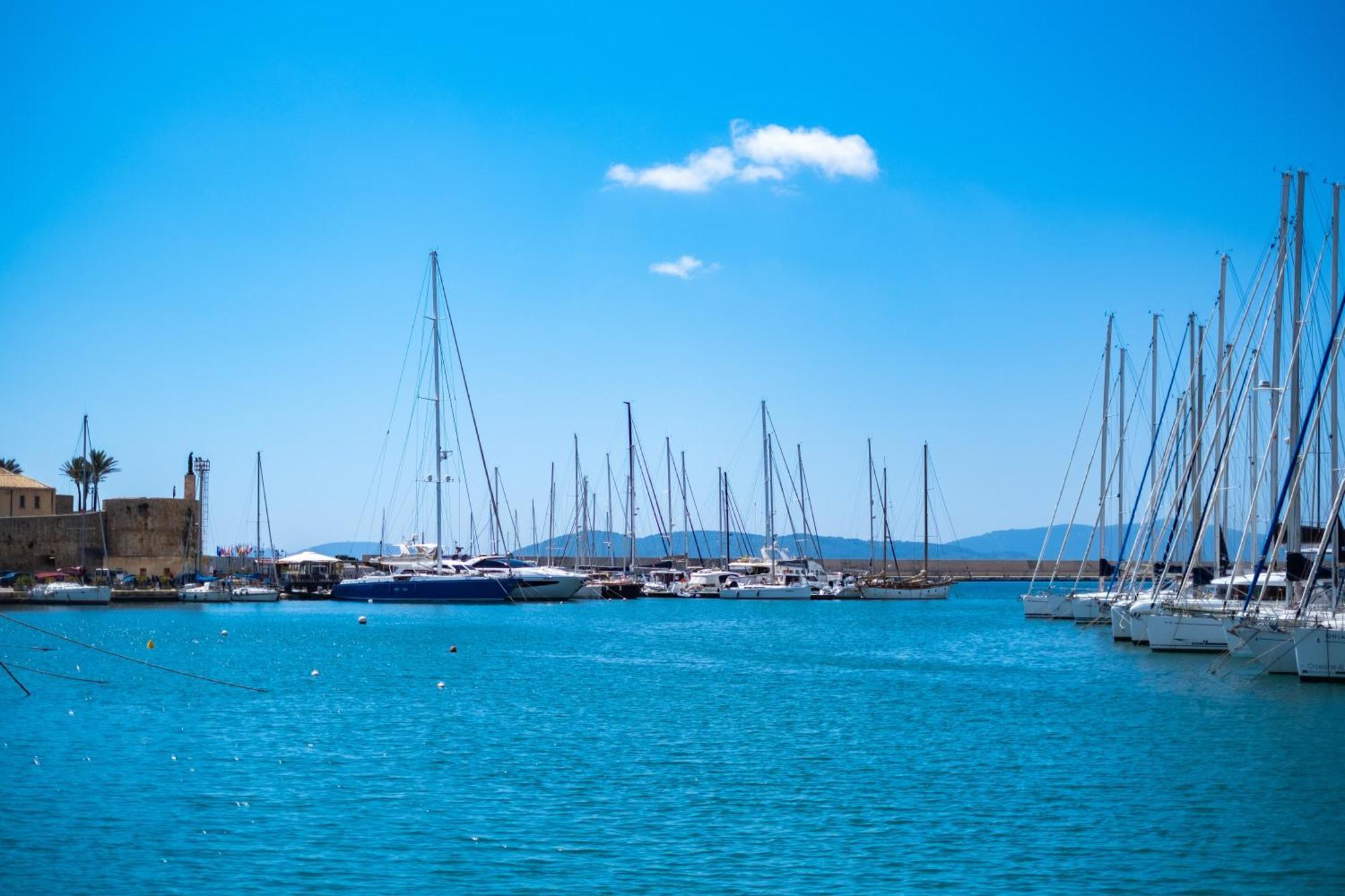 Hotel Filipp'S House Boat Alghero Esterno foto